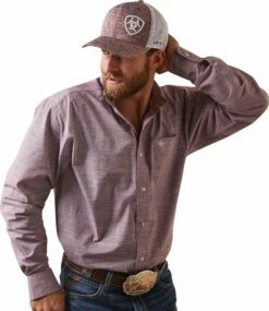 Men's Ariat Solid Slub Classic Long Sleeve Shirt In Wine Club - 10043360