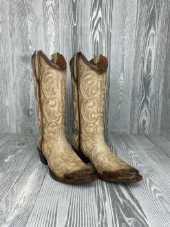 Ladies Circle G Sand Embroidery With Triad - L5870