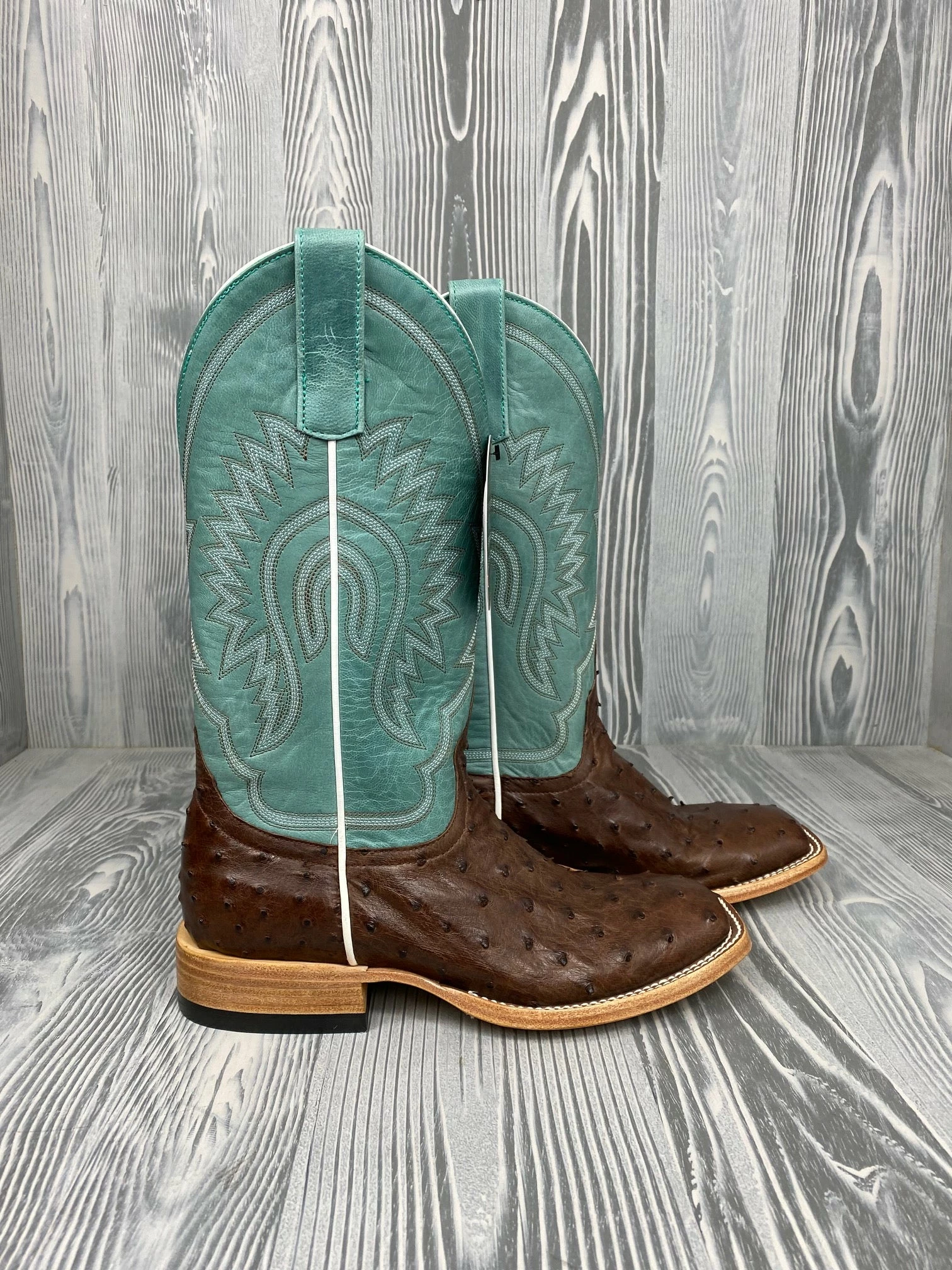 Macie Bean Kango Tobac Full Quill Ostrich With 12" Vail Sky Blue - M2032 2 Macie Bean Kango Tobac Full Quill Ostrich With 12" Vail Sky Blue - M2032 - Image 2