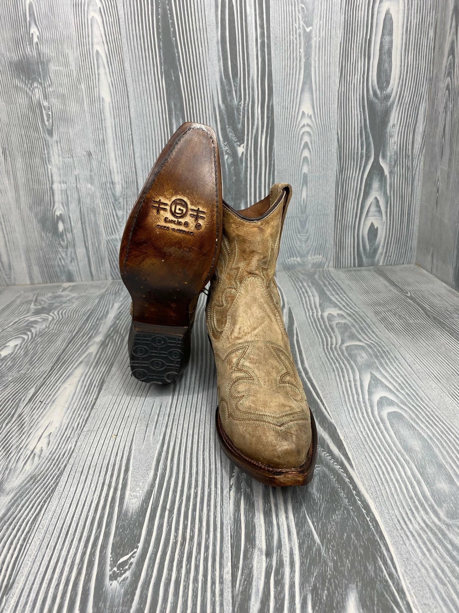 Women's Orix Embroidery Ankle Boot With Zipper - L5915 3 Women's Orix Embroidery Ankle Boot With Zipper - L5915 - Image 3